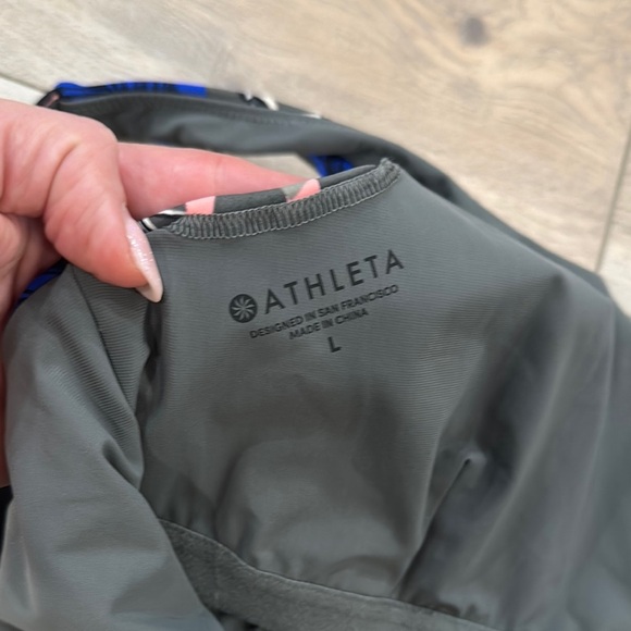 Athleta Midnight Palm Scoop Women’s One Piece Swimsuit - Picture 9 of 16